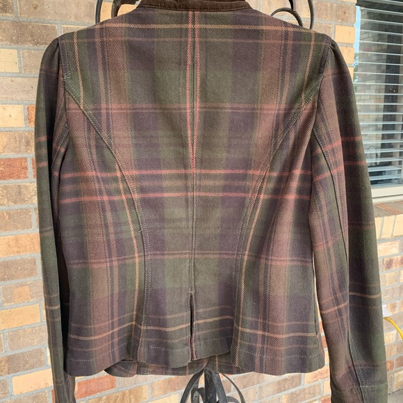 Jacket - Picture 2 of 4